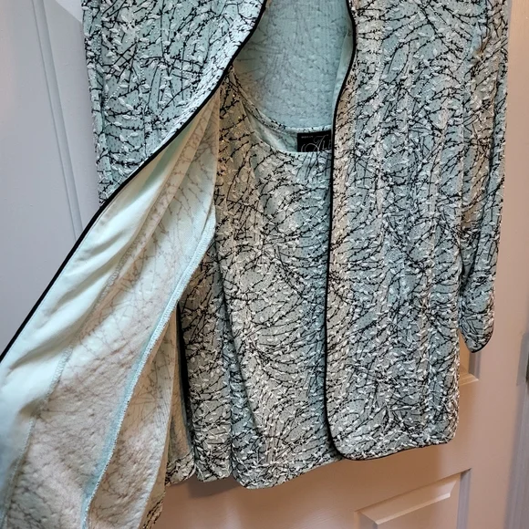 Blazer And Top, Elegant Set! - Picture 2 of 11